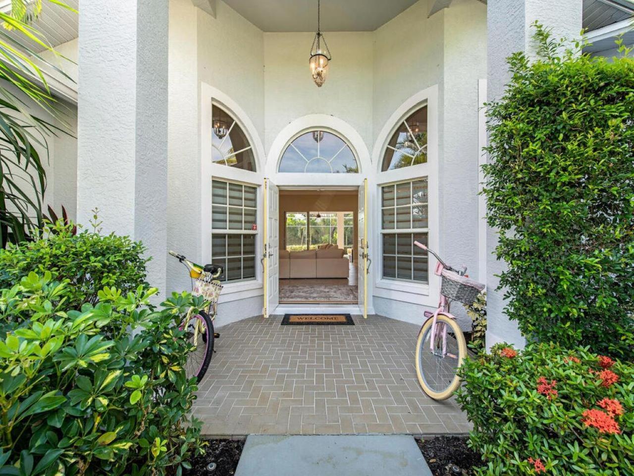 Lux Family 3 Bedroom With Pool Villa Walk To Beach And Mercato North North Naples 外观 照片