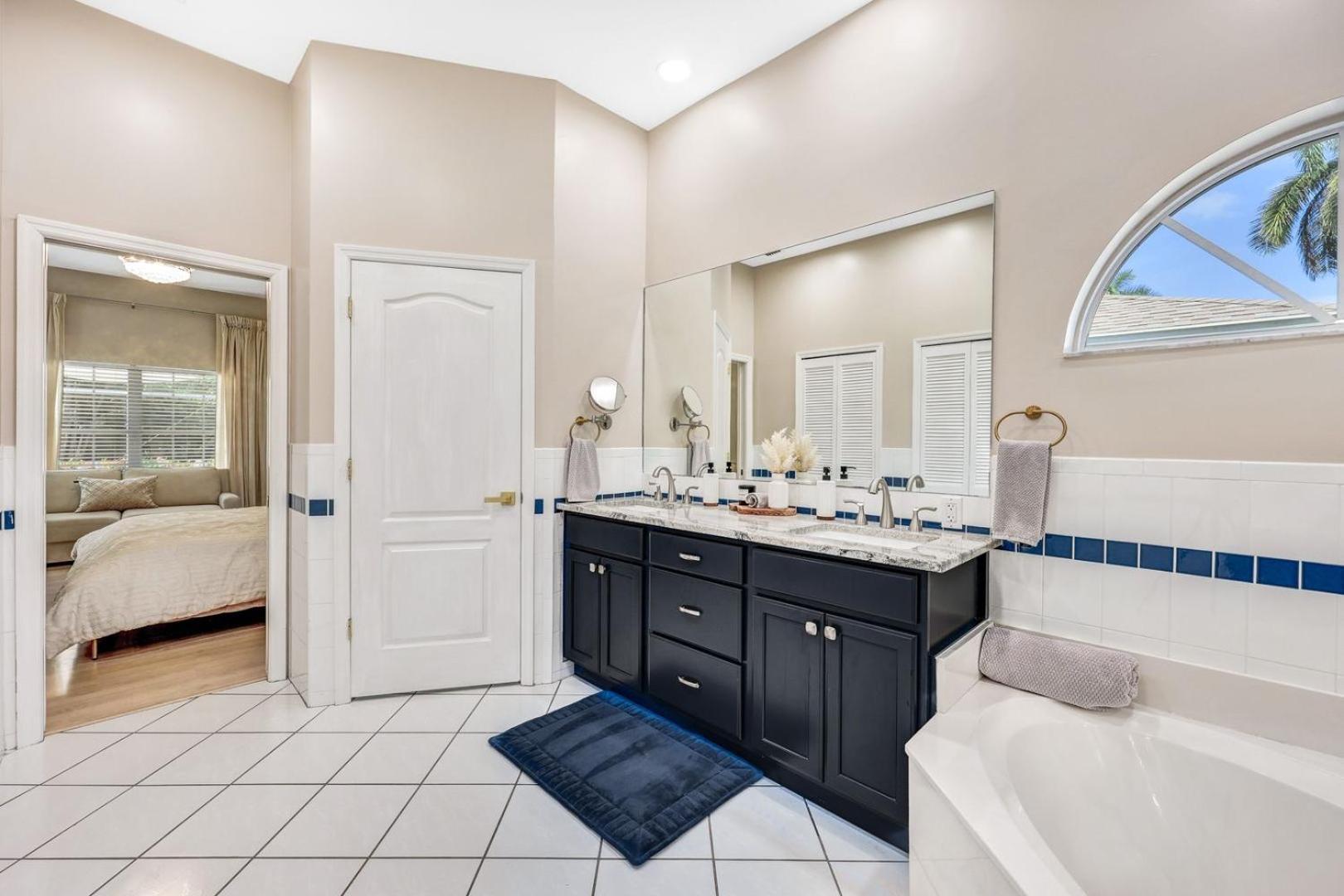 Lux Family 3 Bedroom With Pool Villa Walk To Beach And Mercato North North Naples 外观 照片