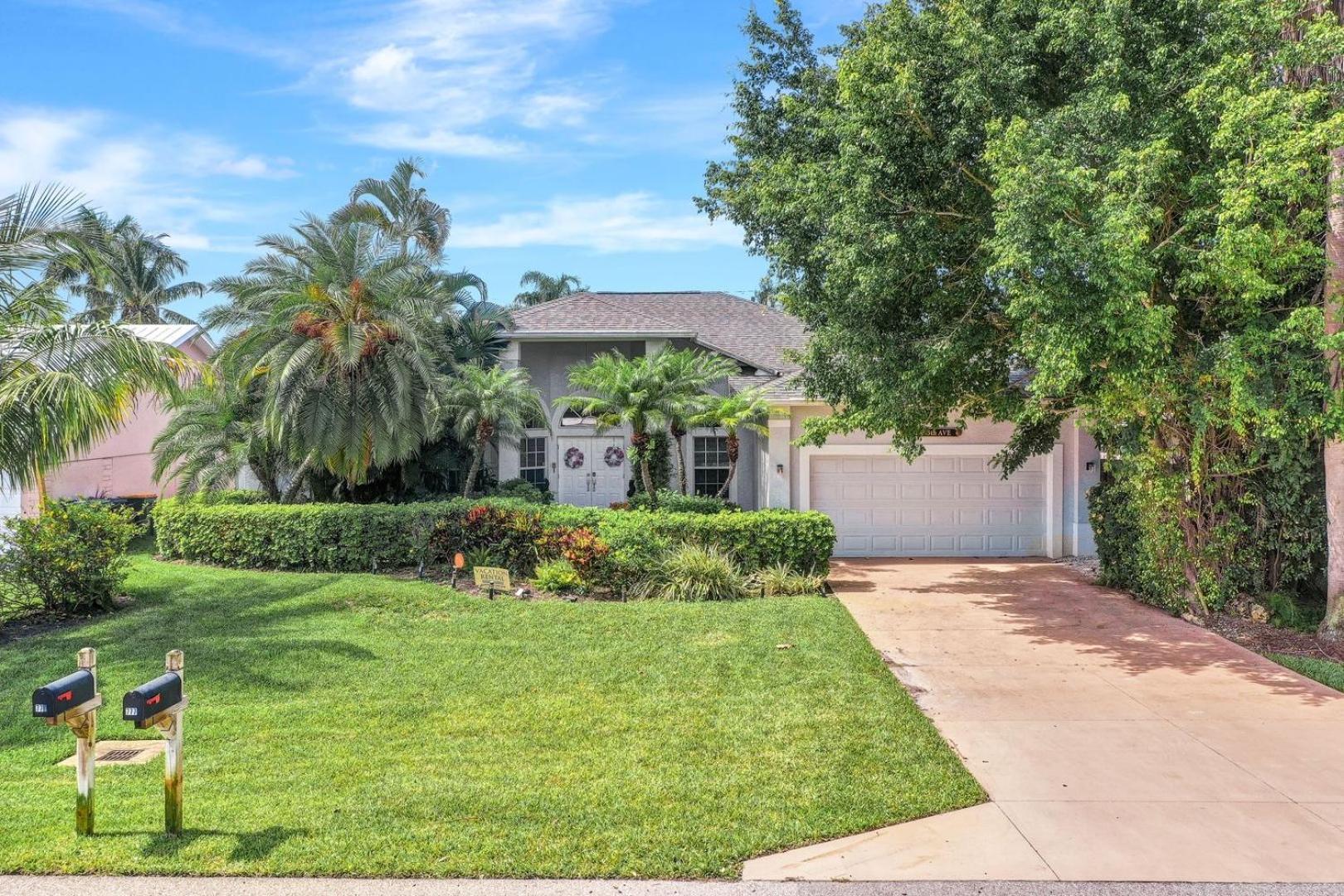 Lux Family 3 Bedroom With Pool Villa Walk To Beach And Mercato North North Naples 外观 照片