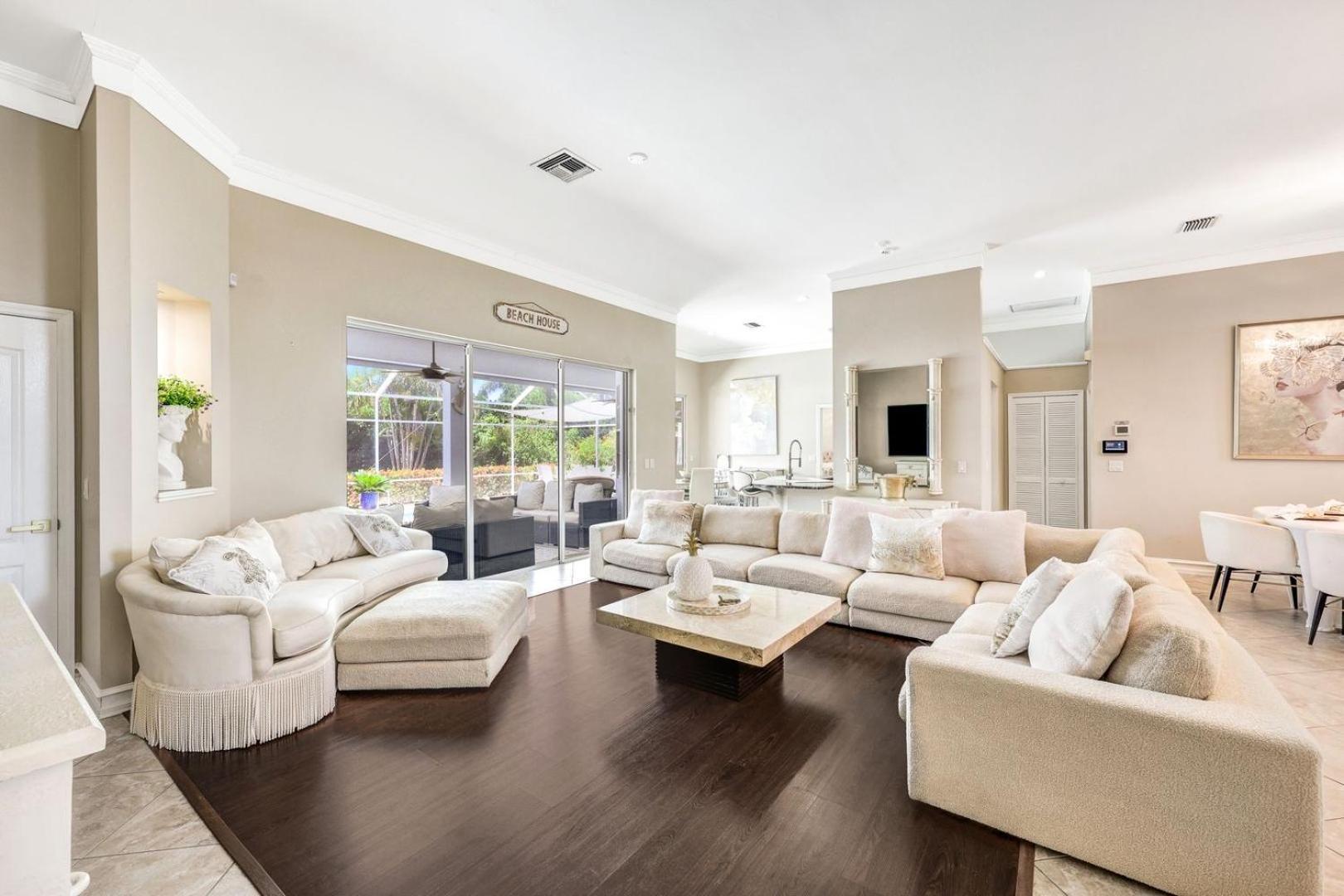Lux Family 3 Bedroom With Pool Villa Walk To Beach And Mercato North North Naples 外观 照片