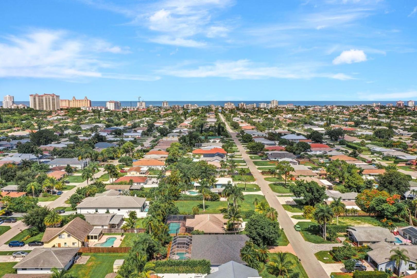 Lux Family 3 Bedroom With Pool Villa Walk To Beach And Mercato North North Naples 外观 照片